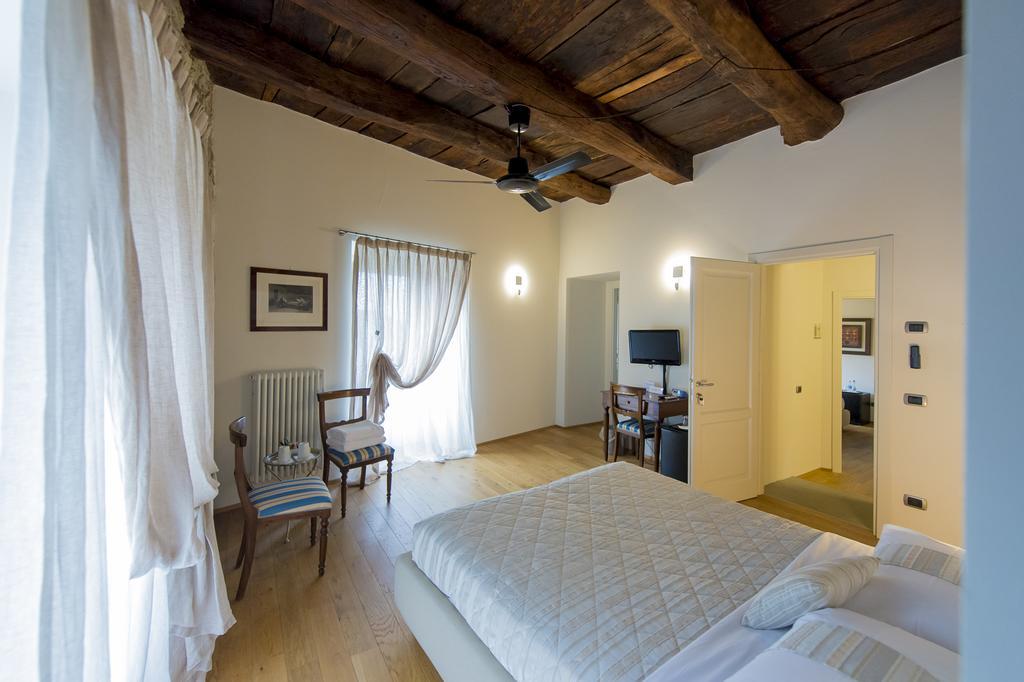 Relais Il Presidio Hotel Oggiono Quarto foto